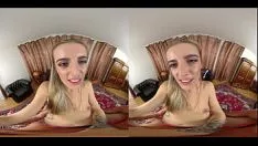 Redare Cand vede cati bani primeste pentru o simpla partida de sex aceasta ochelarista blonda