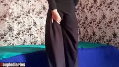 تشغيل زوجة عربية قرنية في الحجاب تدعو عشيقها لممارسة الجنس الشرجي الخشن