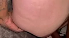 Reproduzir Stepdad não pode resistir à tentação da filha de 18 anos - Creampie Cuckold