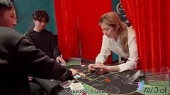 Redare Blonda taiwaneză cu țâțe mari devine hardcore în doggystyle