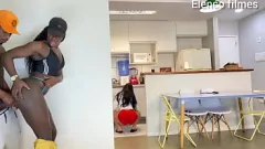 Jouer L'ami de Jeff baise Fernanda Chocolatte tout en se cachant de Karen Oliver