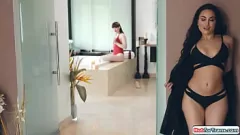 Abspielen Das zierliche brünette T-Girl Natalie Mars in einer heißen Shemale-Sex-Session mit intensivem Shemale-Deepthroat und Hardcore-Shemale-Ficken